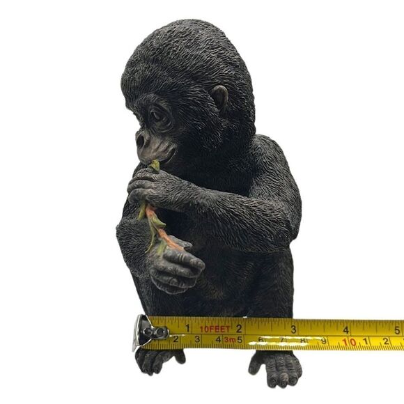 GORILLA Figurine Hand Painted Hand-Crafted Monkey Sculpture Country Artists - Picture 9 of 10